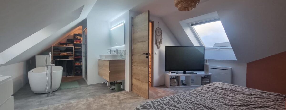 amenagement chambre et salle de bain sous combles